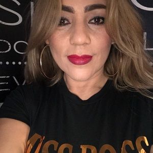 Meet your Posher, Blanca y